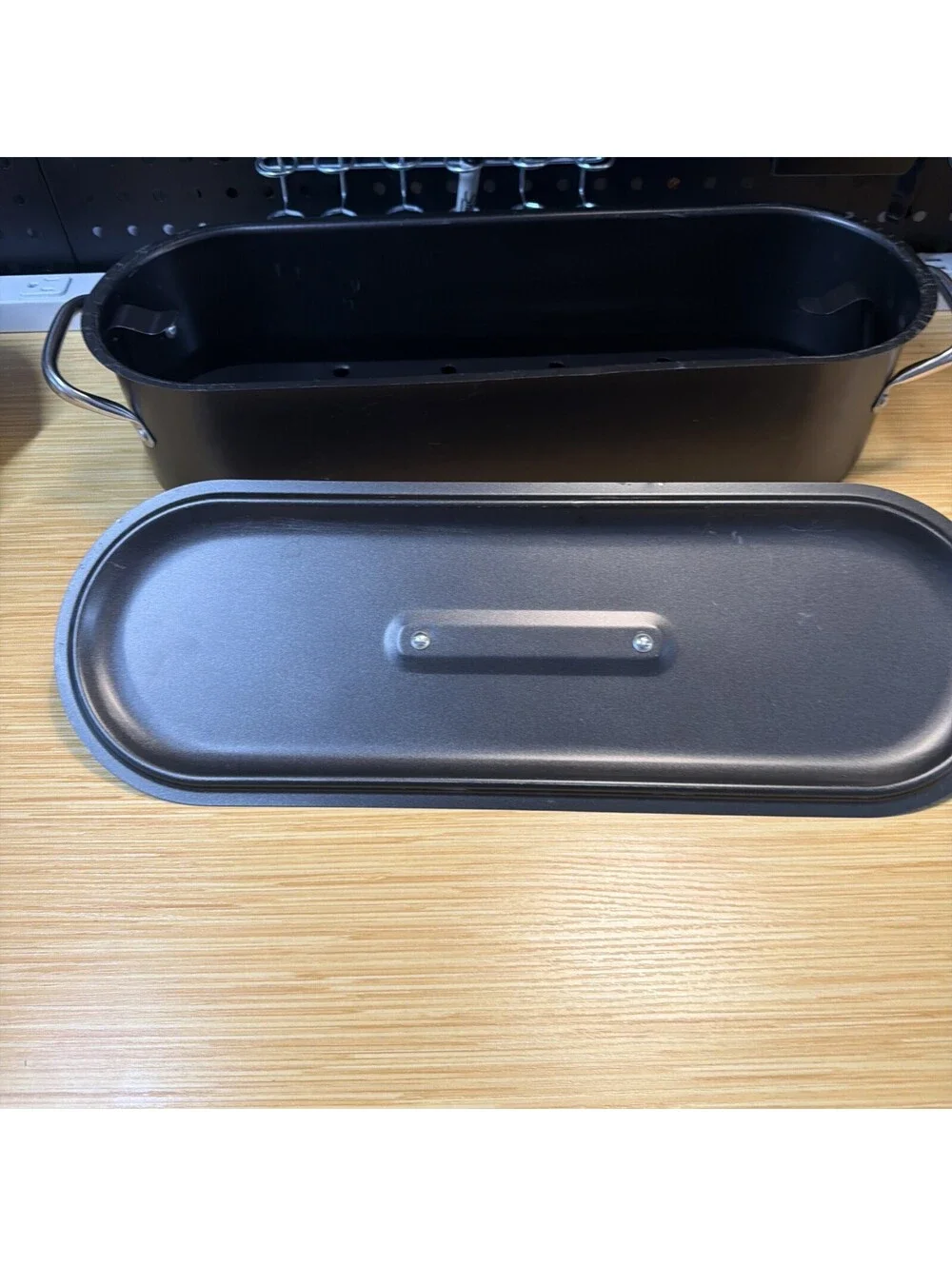 Commercial Aluminum Hard-Anodized Fish Poacher W/Pan, Lid 20” Long *